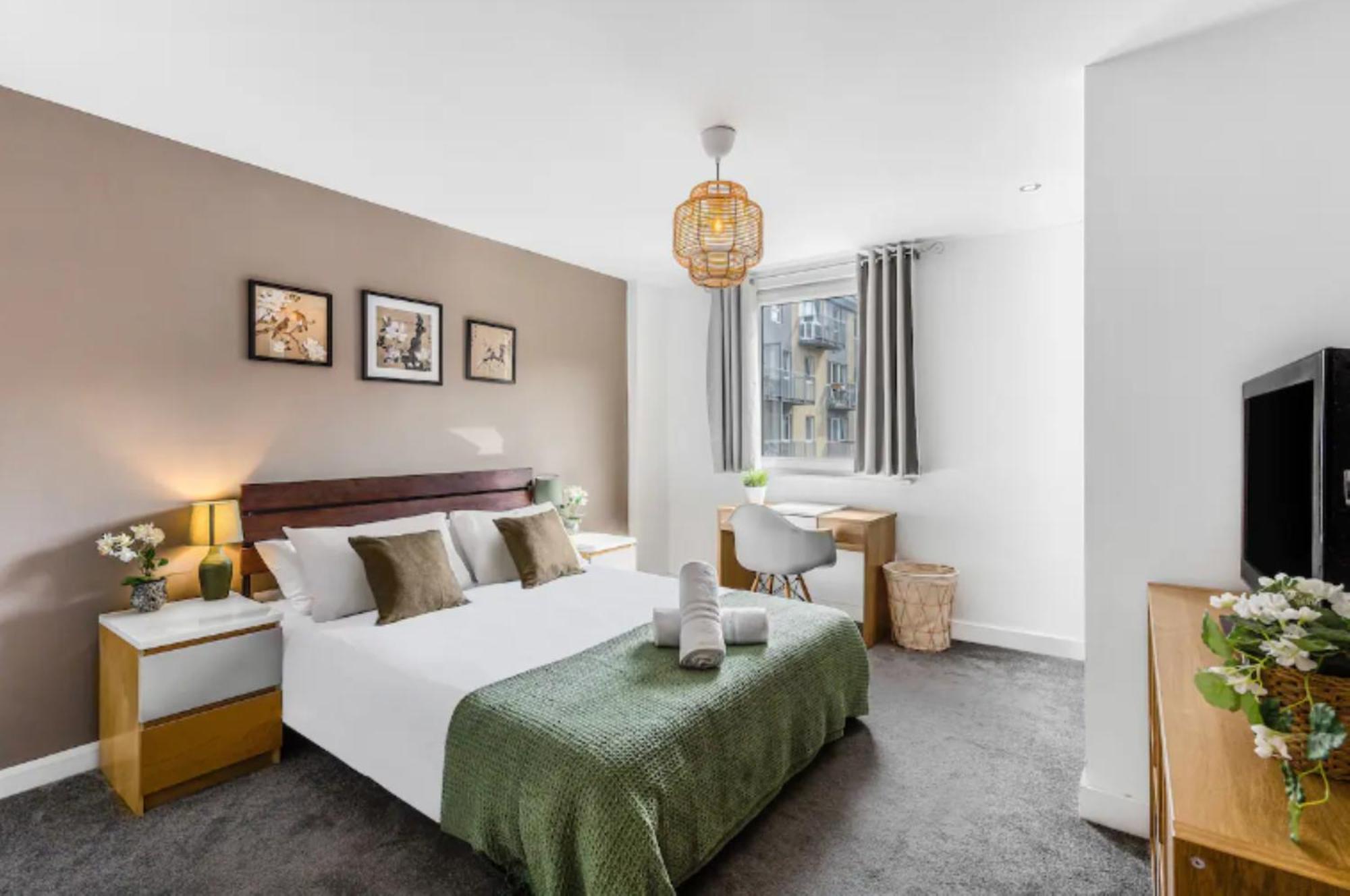 Oriental Suite 2 Bed 2 Bath Netflix And Free Parking, Games- Maihom Birmingham Kültér fotó